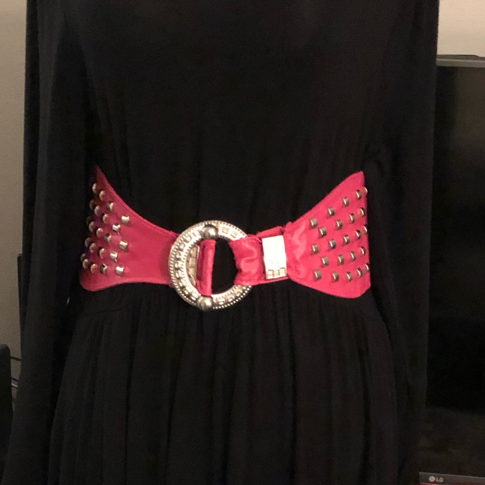 Hot Pink Retro Vintage 80’s New Wave, Punk Rock Wide Stretch Belt metal studs.
